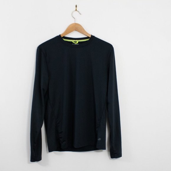 *Joe Fresh Black Active Long Sleeve - Picture 2 of 6